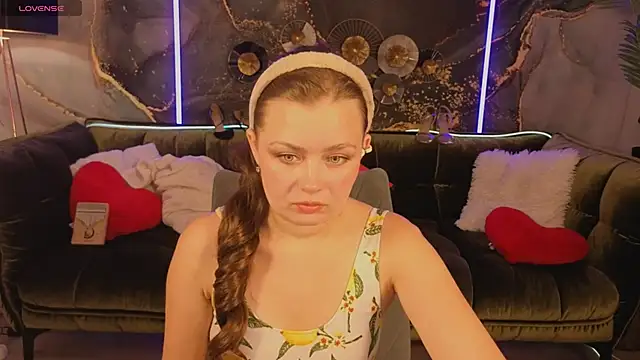 RedDoll  online show from 09.12.25