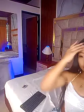 ValeriaJacobs online show from 10.17.25