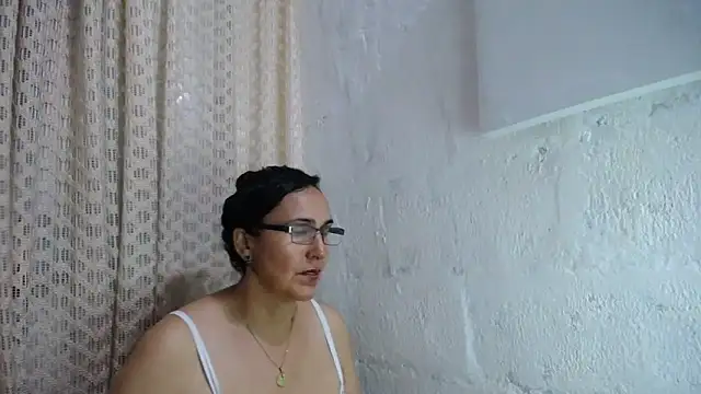 gabbyparker  online show from 10.17.25