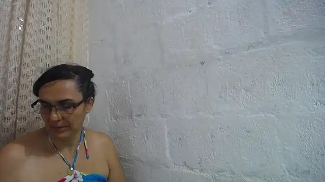 Snapshot of gabbyparker_ chatting on 04.30.26 gabbyparker online show from 04.30.26