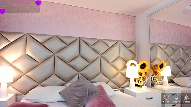 Snapshot of dafnne_hall chatting on 10.04.25 dafnne hall online show from 10.04.25