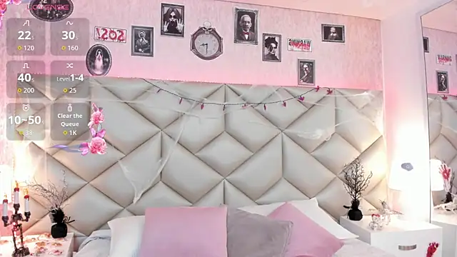 Snapshot of dafnne_hall chatting on 10.10.25 dafnne hall online show from 10.10.25