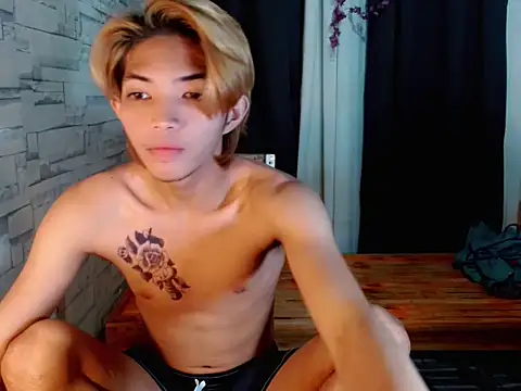 Snapshot of addicted_to_alex chatting on 02.24.26 addicted to alex online show from 02.24.26