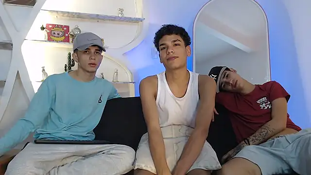 THREE GUYS HOT online show from 09.27.25