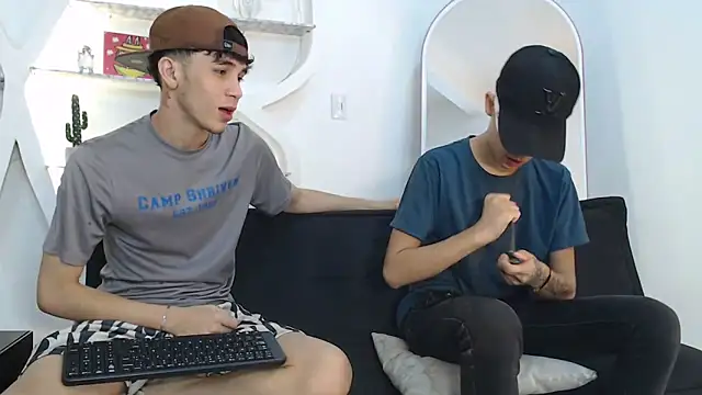 THREE GUYS HOT online show from 10.21.25