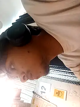 Snapshot of deny2442 chatting on 10.27.25 deny2442 online show from 10.27.25