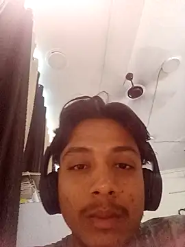 Snapshot of deny2442 chatting on 10.29.25 deny2442 online show from 10.29.25