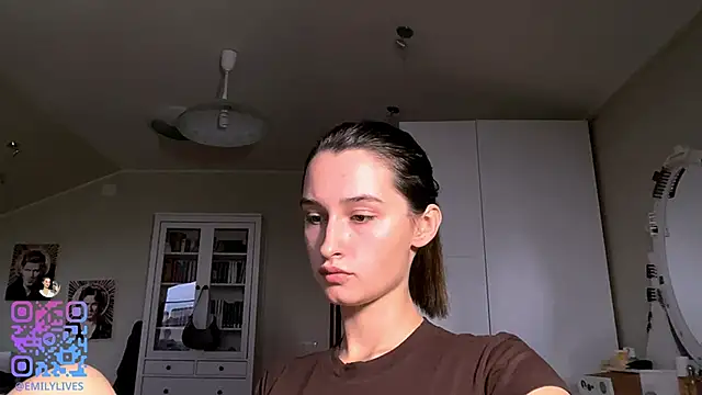 DarlineBrustera online show from 10.19.25