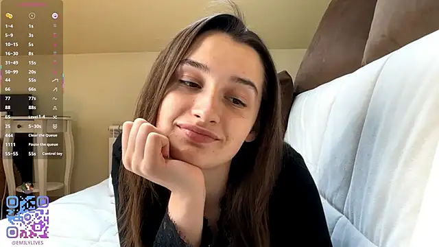 Snapshot of DarlineBrustera chatting on 06.13.26 DarlineBrustera online show from 06.13.26