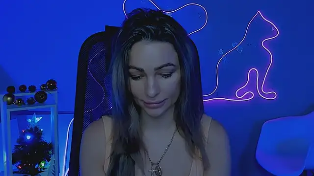 Snapshot of marymaryson chatting on 12.23.25 marymaryson online show from 12.23.25