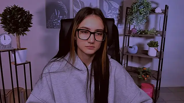 olivianorton online show from 10.12.25