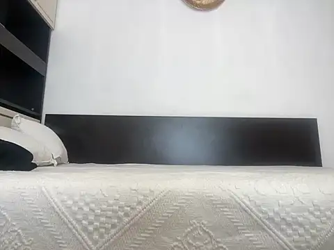 Snapshot of Baron9393 chatting on 09.11.25 Baron9393 online show from 09.11.25