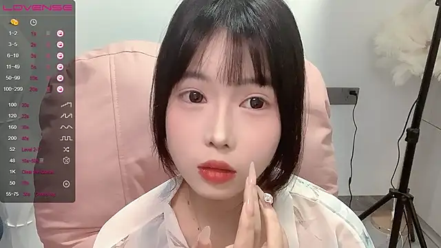 A SR 002 online show from 09.24.25