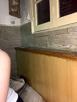 Snapshot of Dahab_ chatting on 10.18.25 Dahab online show from 10.18.25