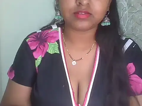 its me Rashmi online show from 03.15.26