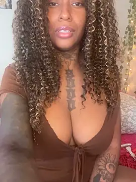 MistiSavannah online show from 05.02.26