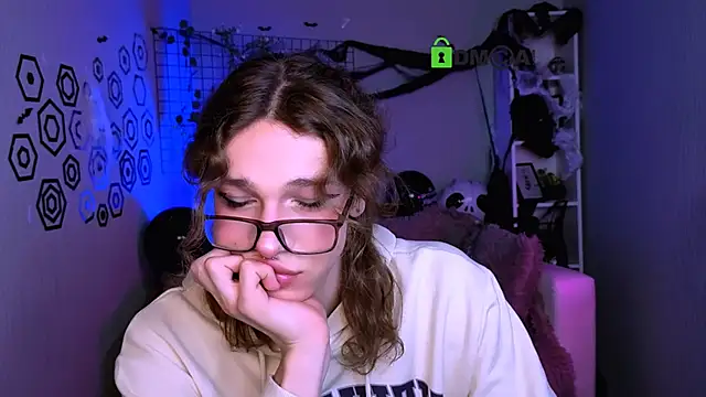 kevi sunn online show from 10.28.25