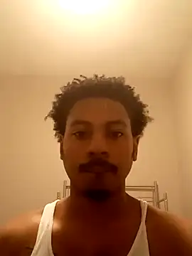 Snapshot of Yungandhungd chatting on 09.16.25 Yungandhungd online show from 09.16.25