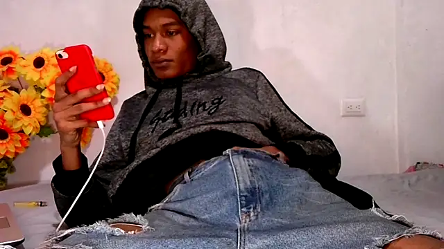 Snapshot of Noah_Miller7 chatting on 10.25.25 Noah Miller7 online show from 10.25.25