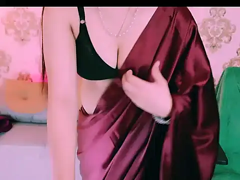 Snapshot of My_Rose chatting on 10.07.25 My Rose online show from 10.07.25