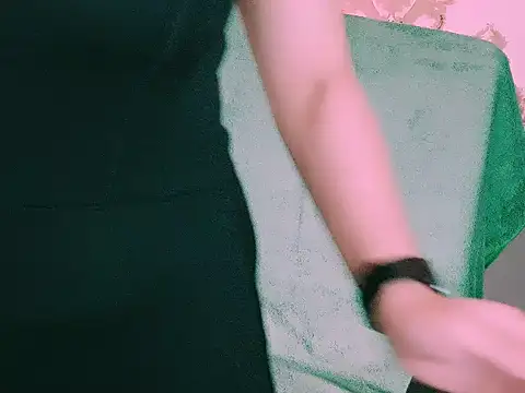 Snapshot of My_Rose chatting on 10.16.25 My Rose online show from 10.16.25