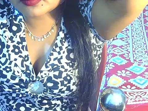 Nusrat Faria07 online show from 10.27.25