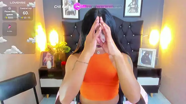 Lucia-Horny24 online show from 09.10.25