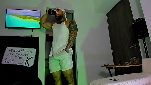 Snapshot of Andrew_Johnnson chatting on 09.28.25 Andrew Johnnson online show from 09.28.25