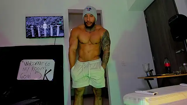 Snapshot of Andrew_Johnnson chatting on 10.03.25 Andrew Johnnson online show from 10.03.25