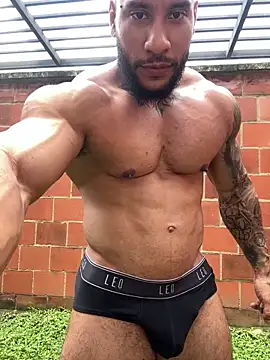 Snapshot of Andrew_Johnnson chatting on 10.16.25 Andrew Johnnson online show from 10.16.25