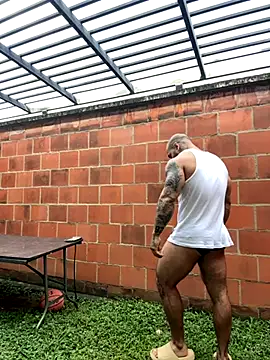 Snapshot of Andrew_Johnnson chatting on 10.20.25 Andrew Johnnson online show from 10.20.25