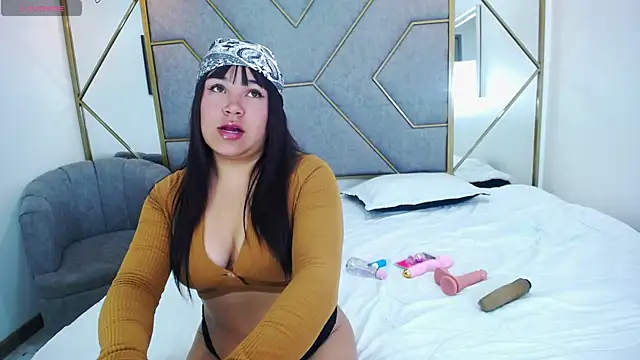 KarinaPrath online show from 09.23.25