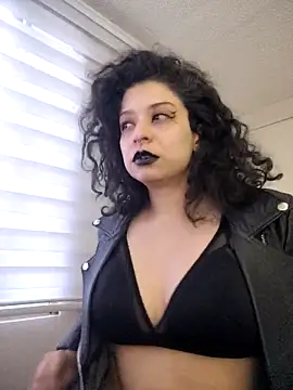 Snapshot of miss_carmila1 chatting on 09.22.25 miss carmila1 online show from 09.22.25