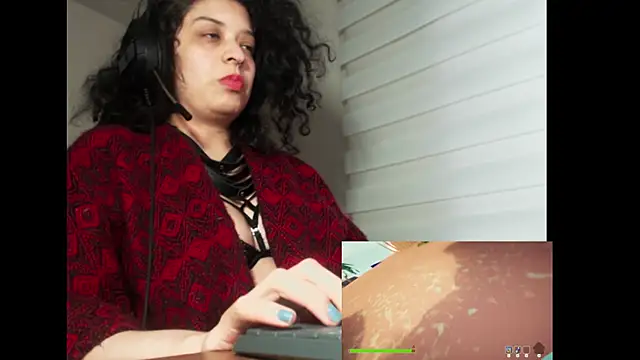 Snapshot of miss_carmila1 chatting on 09.26.25 miss carmila1 online show from 09.26.25