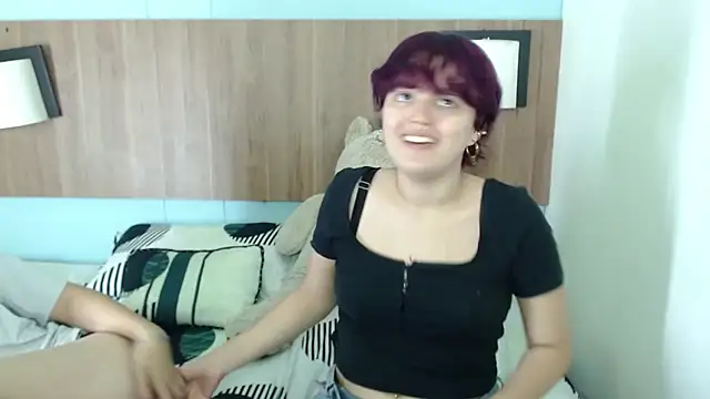 JadeAndJess  online show from 09.18.25