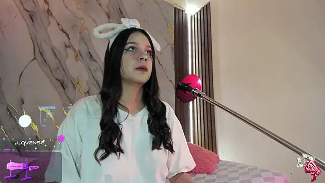 Emmiicute online show from 09.25.25