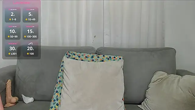 carolinefantasy  online show from 10.13.25