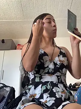 Snapshot of miaftmax chatting on 09.27.25 miaftmax online show from 09.27.25