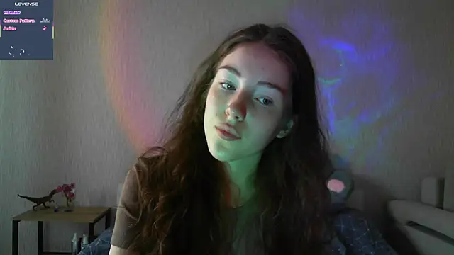 Snapshot of eskatmi chatting on 09.23.25 eskatmi online show from 09.23.25