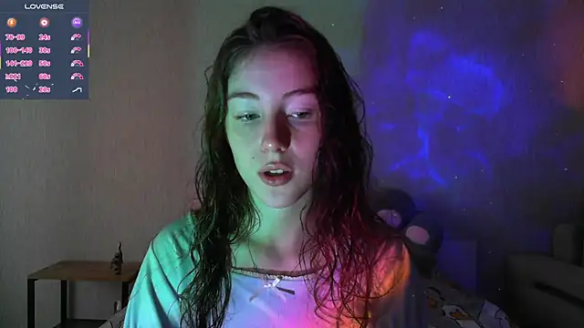 Snapshot of eskatmi chatting on 10.08.25 eskatmi online show from 10.08.25