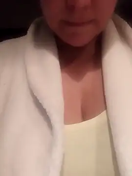 Cassandrina1 online show from 09.29.25