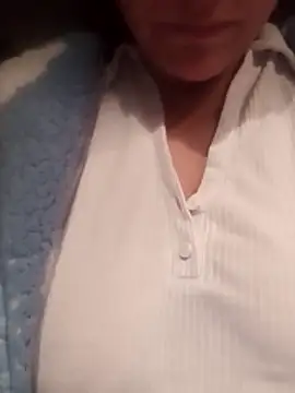 Cassandrina1 online show from 10.25.25