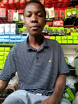 Snapshot of sweetdickboy2 chatting on 09.19.25 sweetdickboy2 online show from 09.19.25