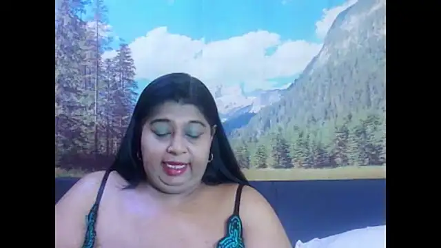Snapshot of indianhoney694u chatting on 03.13.26 indianhoney694u online show from 03.13.26