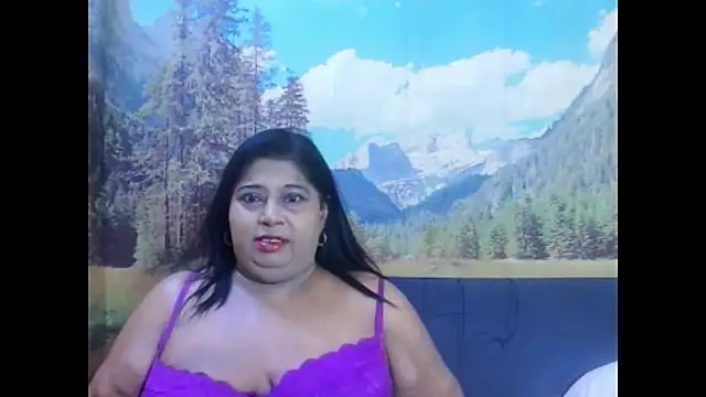 Snapshot of indianhoney694u chatting on 03.19.26 indianhoney694u online show from 03.19.26