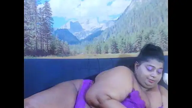 Snapshot of indianhoney694u chatting on 03.27.26 indianhoney694u online show from 03.27.26