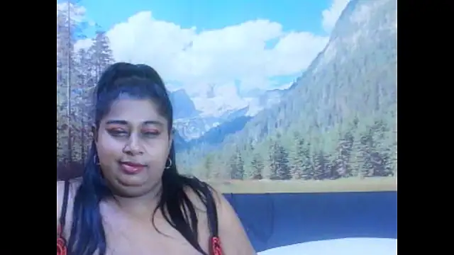 Snapshot of indianhoney694u chatting on 04.09.26 indianhoney694u online show from 04.09.26