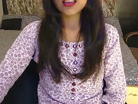 hoty-priya online show from 11.21.25