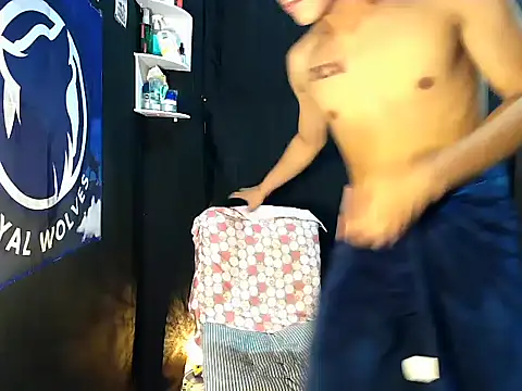 naughtyboyloy 0 online show from 10.31.25