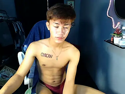 naughtyboyloy 0 online show from 06.11.26